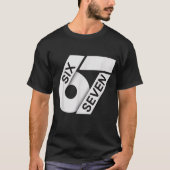 Minimalistische Six Seven 67 Design T-shirt (Voorkant)