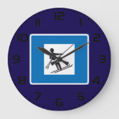 Minimalistische skilift symbool met blauwe rand grote klok (Voorkant)