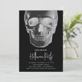 Minimalistische Skull Halloween Party uitnodiging (Staand voorkant)