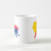 Minimalistische Spray Paint Lion Silhouette Koffiemok (Center)