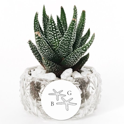 Minimalistische Starfish strand Monogram bruiloft  Ronde Sticker