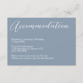 Minimalistische stoffige blauwe bruiloft accommoda informatiekaartje (Voorkant)