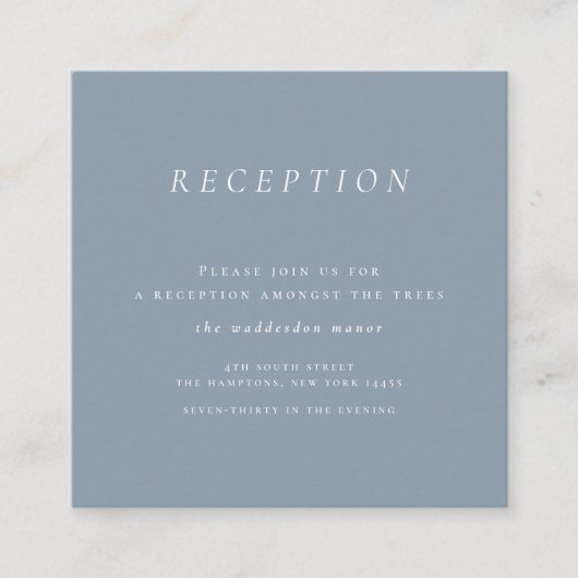 Minimalistische stoffige blauwe receptie bruiloft informatiekaartje (Voorkant)