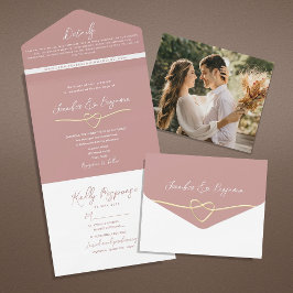 Minimalistische stoffige roze bruiloft all in one uitnodiging