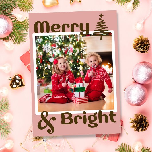 Minimalistische stoffige roze bruine kerstboom fot feestdagenkaart