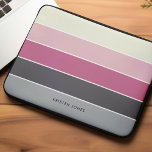 Minimalistische strepen gepersonaliseerd laptop sleeve<br><div class="desc">Personaliseer dit ontwerp met jouw naam,  monogram of tekst naar keuze.</div>