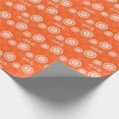 Minimalistische tangerine sinaasappel daisy floral cadeaupapier (Hoek)