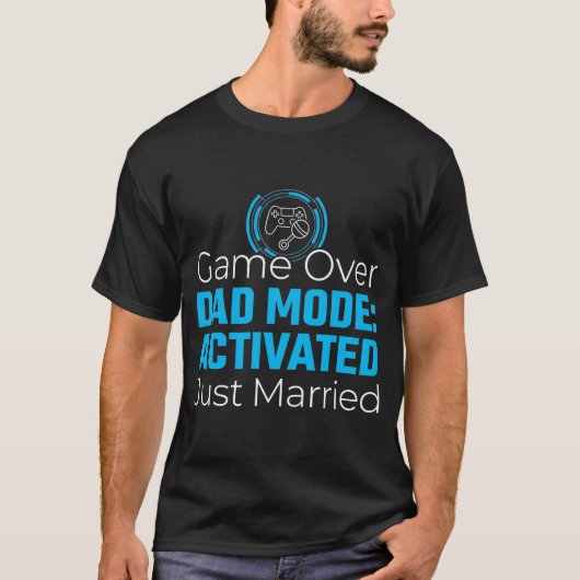 Minimalistische Tech Design T-Shirt Cadeau (Voorkant)