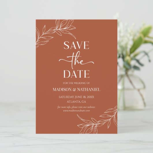 Minimalistische Terracotta tak blad bruiloft Save The Date (Staand voorkant)