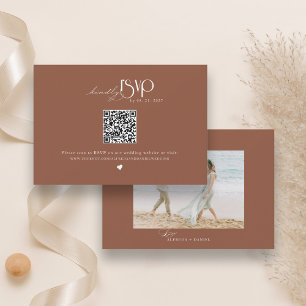 Minimalistische Terracotta Trouwwebsite QR-code RSVP Kaartje