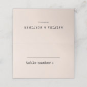  minimalistische typemachine bruiloft plaatskaartje (Buitenkant ongevouwen)