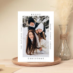 Minimalistische typemachine - Vrolijke Kerstmis ee Feestdagenkaart<br><div class="desc">Elegante eenvoudige minimalistische typemachine | Merry Christmas One Photo Holiday Cards - Zwart-wit Single Photo Card</div>