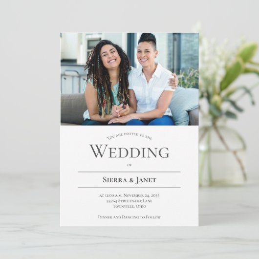 Minimalistische Typografie LGBTQ-fotoweddenschap Kaart (Staand voorkant)