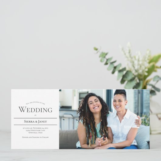 Minimalistische Typografie LGBTQ-fotoweddenschap Kaart (Staand voorkant)