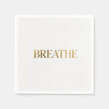 Minimalistische typografie met het gouden woord ad