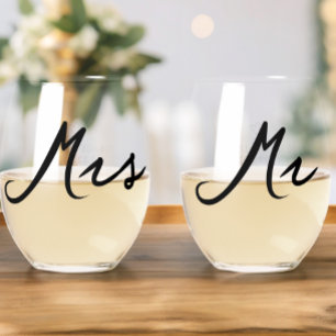 Minimalistische typografie Modern Mr. Mrs. Wedding Wijnglas Zonder Voet