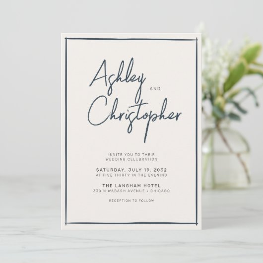 Minimalistische typografie Script Indigo Blue Wedd Kaart (Staand voorkant)