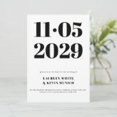 Minimalistische Typografie Trouwen Bewaar de datum Save The Date (Staand voorkant)