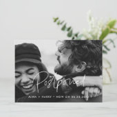 Minimalistische uitgestelde bruiloft update foto aankondiging (Staand voorkant)