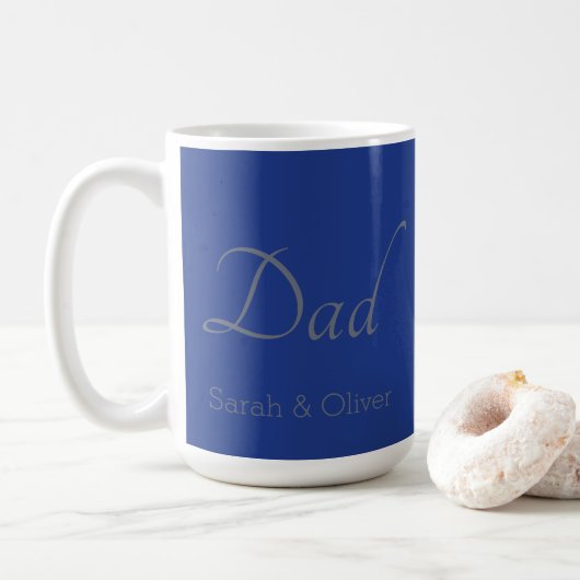 Minimalistische 'vader'-Mok met kindernamen - Gift Koffiemok (Met donut)