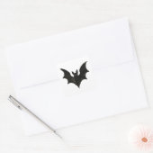 Minimalistische Vleermuis – Inktkwast Halloween Sc Vierkante Sticker (Envelop)