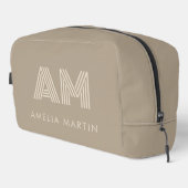 Minimalistische warme taupe monogram toilettasje (Rechterhoek)