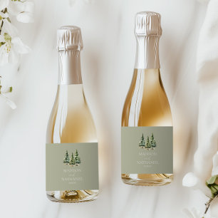 Minimalistische winter snowy dennenboom bos bruilo sparkling wijnetiket