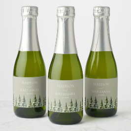 Minimalistische Winter Snowy Pine Tree Forest Wedd Sparkling Wijnetiket
