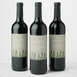 Minimalistische Winter Snowy Pine Tree Forest Wedd Wijn Etiket
