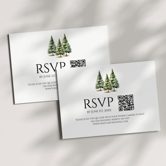 Minimalistische Winter Snowy Pine Trees QR Code We RSVP Kaartje