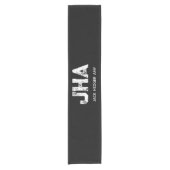 MINIMALISTISCHE WITTE DRIELETTERIGE MONOGRAM NAAM KORTE TAFELLOPER (Voorkant)