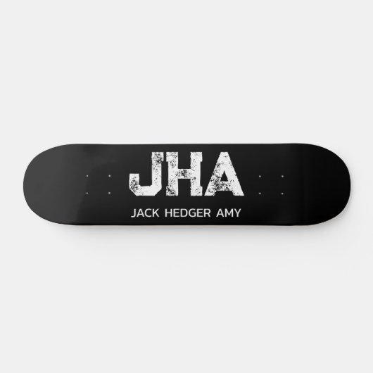 MINIMALISTISCHE WITTE DRIELETTERIGE MONOGRAM NAAM  PERSOONLIJK SKATEBOARD (Horizontaal)