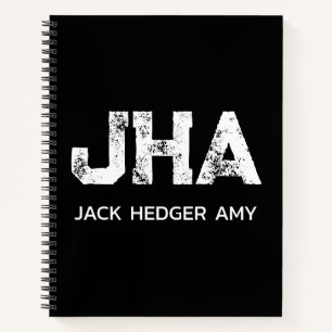 MINIMALISTISCHE WITTE DRIELITTERIGE MONOGRAMMANAAM NOTITIEBOEK