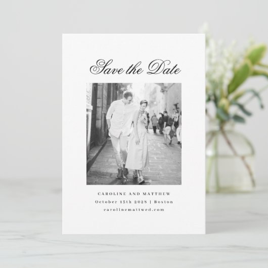 Minimalistische witte elegante script foto bruilof save the date (Staand voorkant)