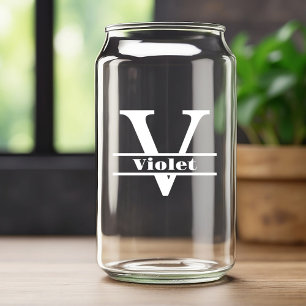 Minimalistische witte letter V-monogram en aangepa Blikvorm Glas