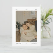 Minimalistische Witte Moderne Fotobruiloft Save The Date (Staand voorkant)