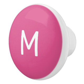 Minimalistische witte print Monogram op roze Keramische Knop
