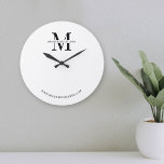 Minimalistische zakelijke Logo Corporate Gift Comp Grote Klok<br><div class="desc">Minimalistisch zakelijke wandklokontwerp, met een eenvoudig zwart-wit ontwerp met ruimte voor uw monogram of logo. Met dit volledig bewerkbare ontwerp kunt u alle tekst en kleuren bewerken om uw aangepaste bedrijfsklok te maken. Een geweldige manier om uw bedrijf te promoten - gebruik het in uw kantoor / winkel of als...</div>