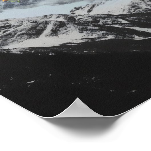 Minimalistische zonsopgang in het berglandschap poster (Hoek)