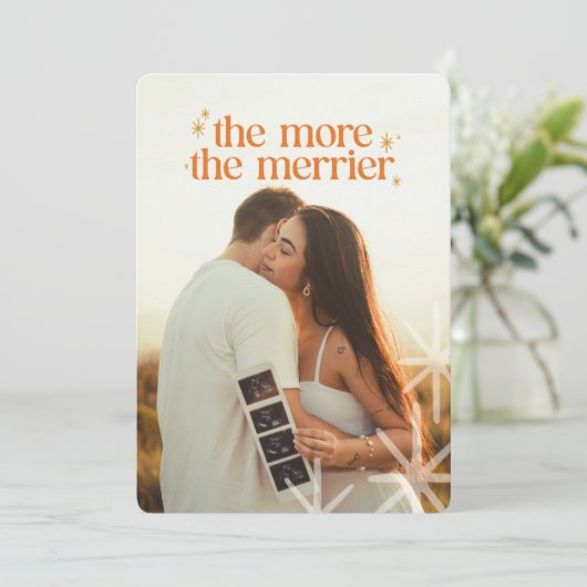 Minimalistische zwangerschapsaankondiging Kerst Ka Feestdagenkaart (Staand voorkant)