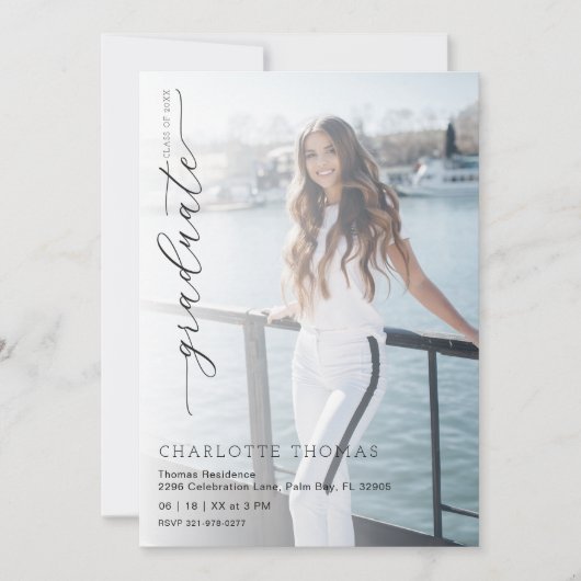 Minimalistische zwart-wit afstudeerfeest kaart (Voorkant)