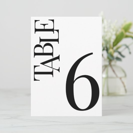 Minimalistische zwart-wit bruiloft tafelnummers (Staand voorkant)