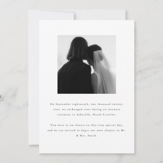 Minimalistische zwart-wit foto bruiloft Elopement Aankondiging (Achterkant)