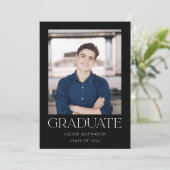 Minimalistische Zwart Wit Foto Graduation Party Kaart (Staand voorkant)