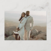 Minimalistische zwart-wit foto moderne bruiloft informatiekaartje (Achterkant)