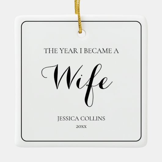 Minimalistische Zwart Wit Moderne Eerste Kerstvrou Keramisch Ornament (Voorkant)