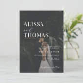 Minimalistische zwart-wit moderne foto bruiloft kaart (Staand voorkant)