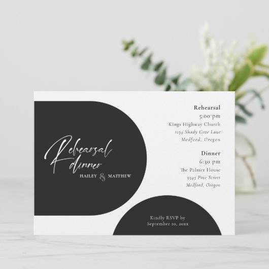 Minimalistische Zwart Wit QR Code uitnodiging (Staand voorkant)