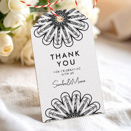 Minimalistische zwart-witte bloemen bedankt cadeaulabel