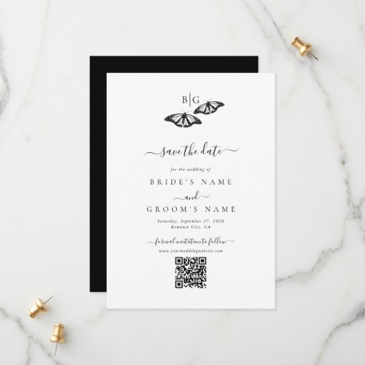 Minimalistische zwart witte vlinder monogram bruil save the date (Voorkant / Achterkant in situ)